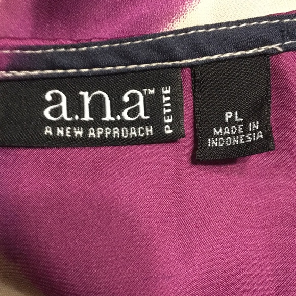 A.N.A. Petite Multicolored top. Size LP - Picture 6 of 8
